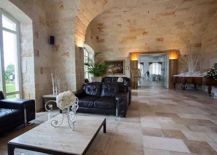 San Tommaso מלון פולינאנו א מארה